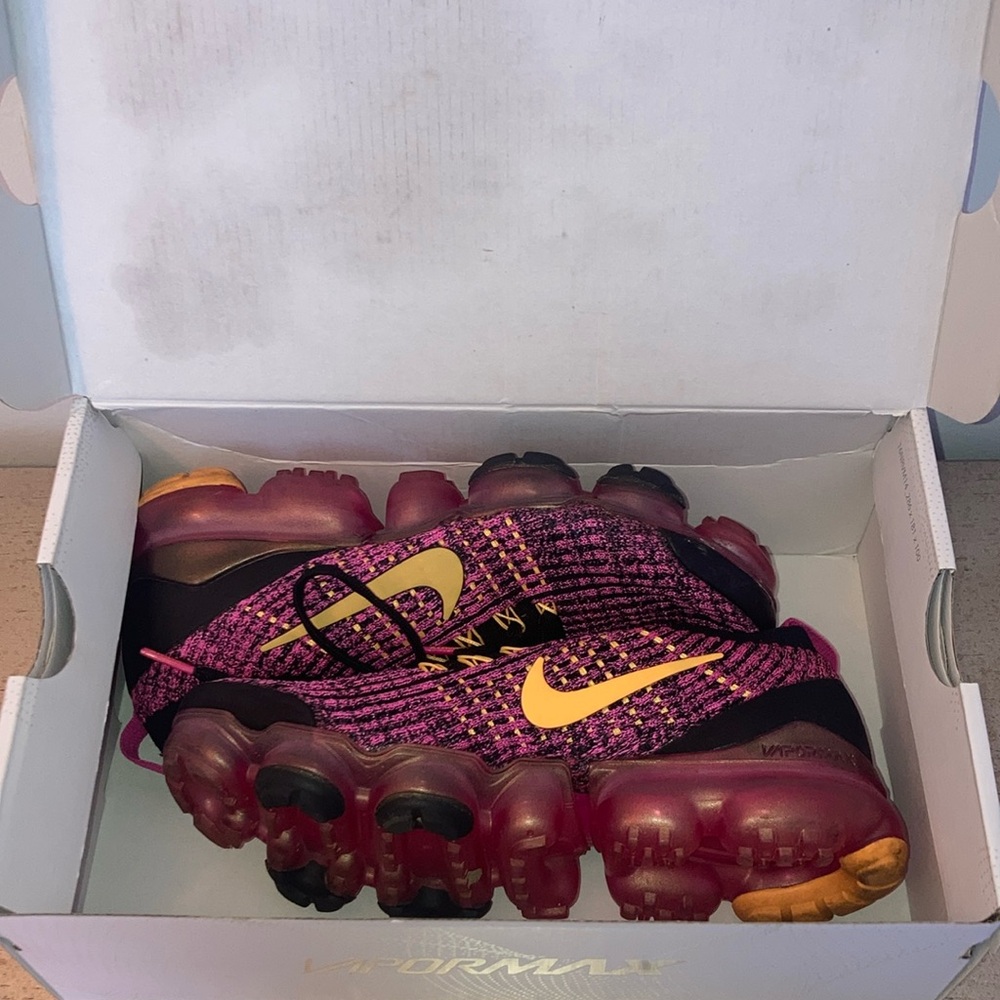 NIKE AIR VAPORMAX FLYKNIT 2